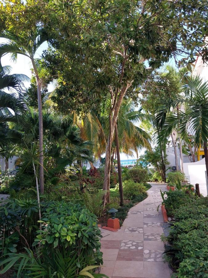 Cozy Villa Escape Runaway Bay Exterior photo